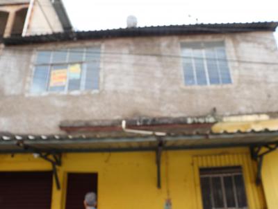 Casa para Locação, em Juiz de Fora, bairro Araújo, 2 dormitórios, 1 banheiro, 1 suíte